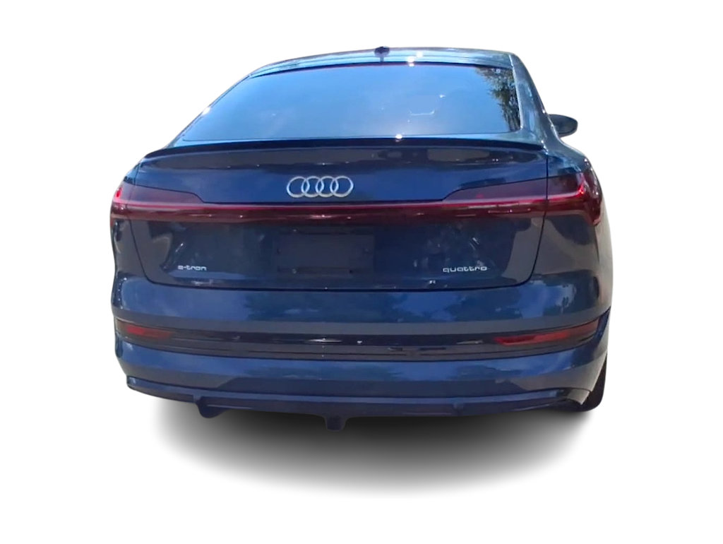 Thumbnail: 2022 Audi e-tron - 5
