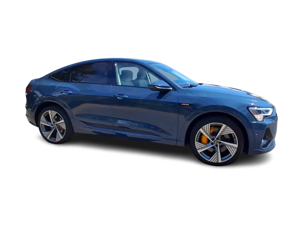 Thumbnail: 2022 Audi e-tron - 20