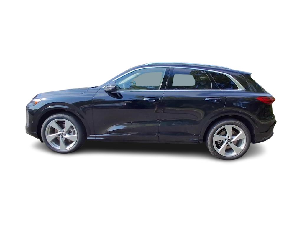 Thumbnail: 2026 Audi Q5 - 16