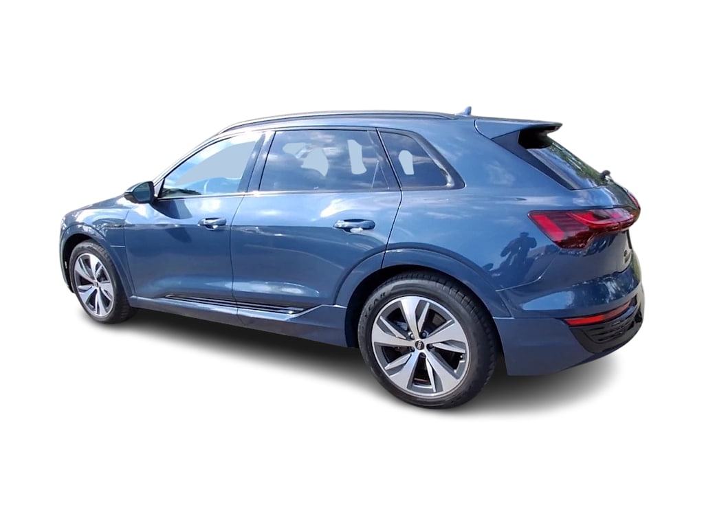 Thumbnail: 2024 Audi Q8 e-tron - 18