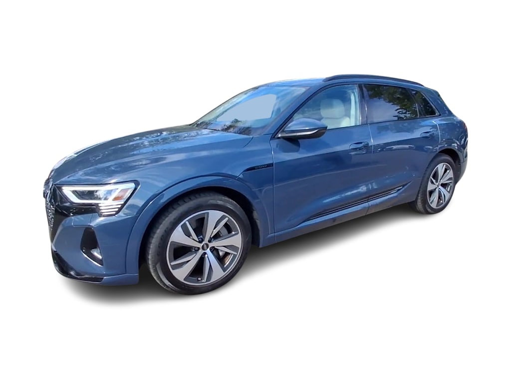 Thumbnail: 2024 Audi Q8 e-tron - 17