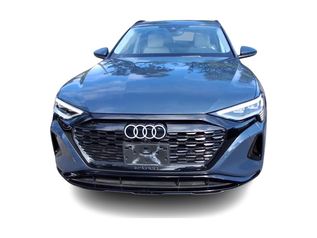 Thumbnail: 2024 Audi Q8 e-tron - 6