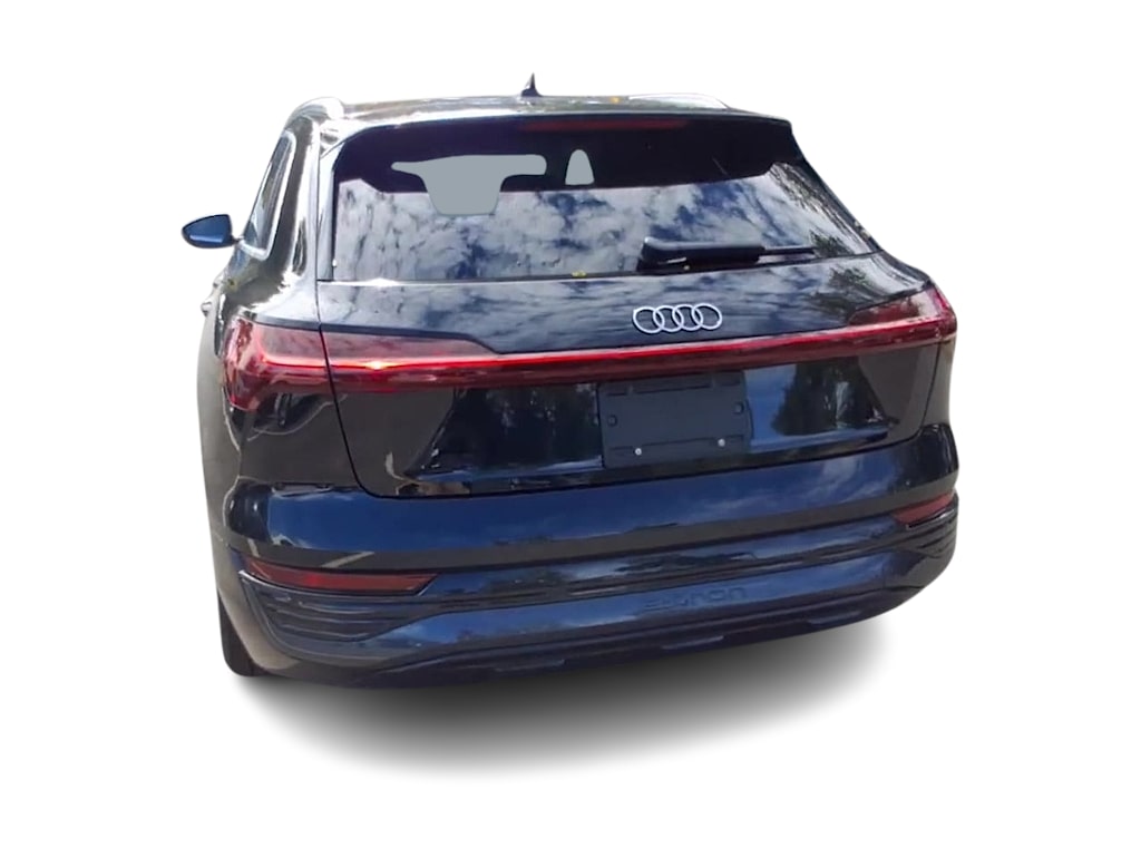 Thumbnail: 2024 Audi Q8 e-tron - 5