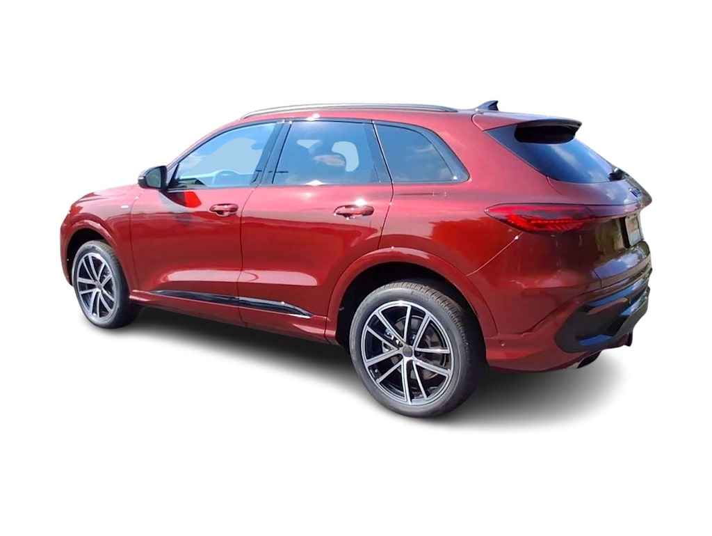 Thumbnail: 2026 Audi Q5 - 4