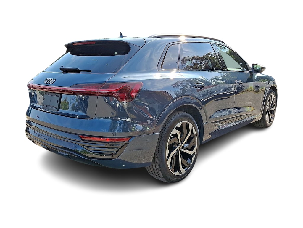 Thumbnail: 2024 Audi Q8 e-tron - 31