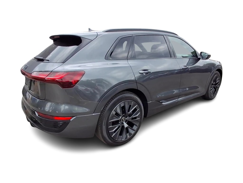 Thumbnail: 2024 Audi Q8 e-tron - 19