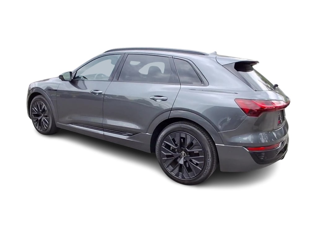 Thumbnail: 2024 Audi Q8 e-tron - 4