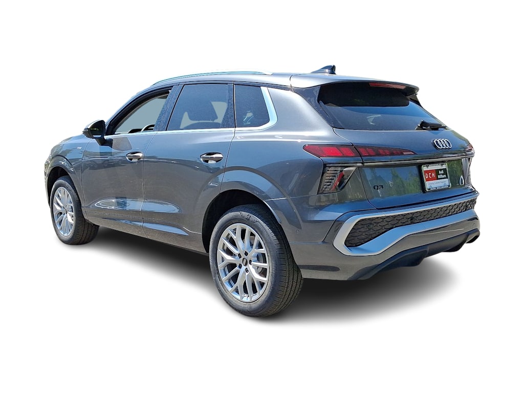 Thumbnail: 2026 Audi Q3 - 4