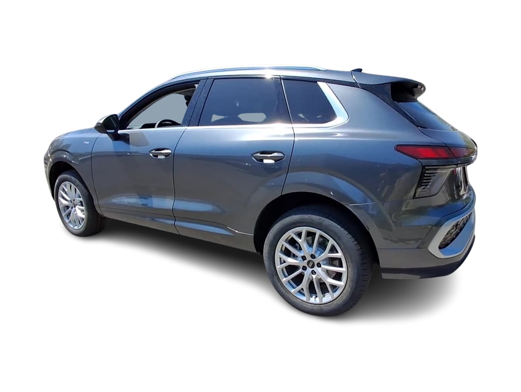 Thumbnail: 2026 Audi Q3 - 18