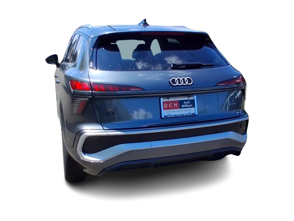 Thumbnail: 2026 Audi Q3 - 5