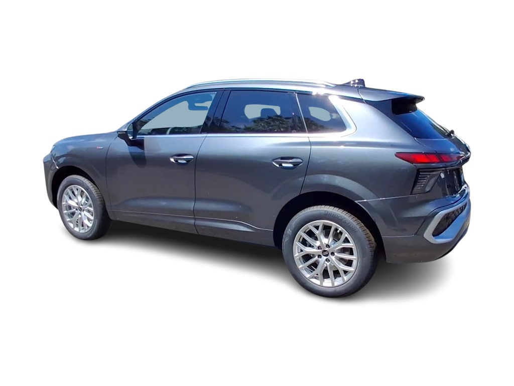 Thumbnail: 2026 Audi Q3 - 17