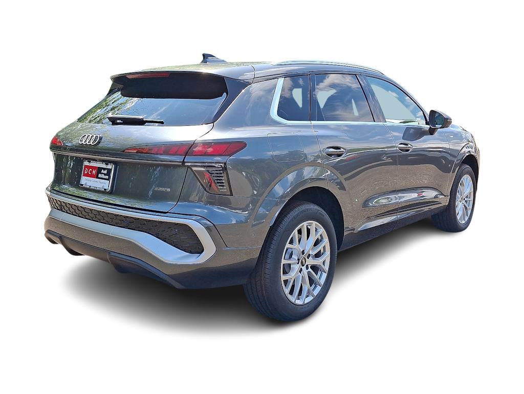 Thumbnail: 2026 Audi Q3 - 22