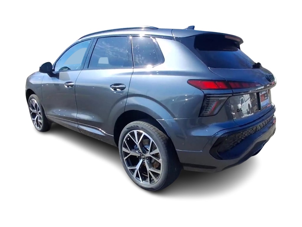 Thumbnail: 2026 Audi Q3 - 3