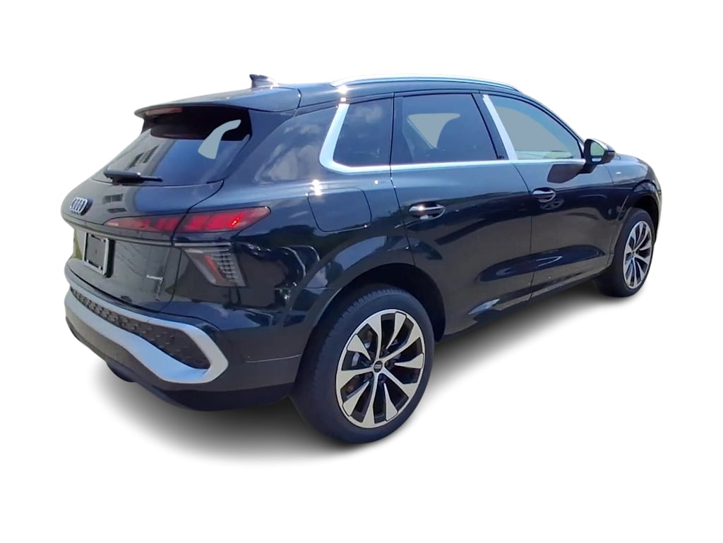 Thumbnail: 2026 Audi Q3 - 13