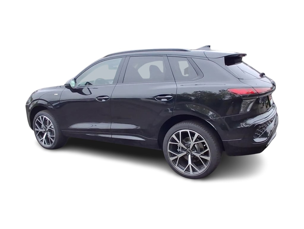 Thumbnail: 2026 Audi Q3 - 16