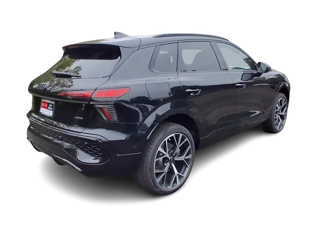 Thumbnail: 2026 Audi Q3 - 18