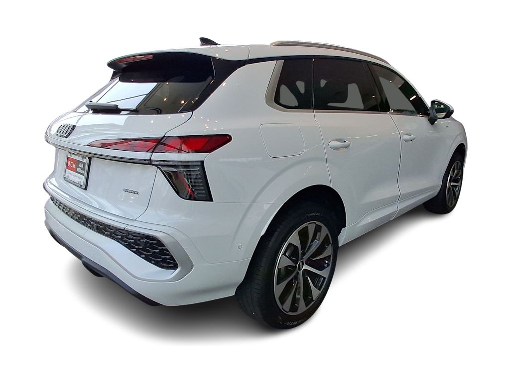 Thumbnail: 2026 Audi Q3 - 22