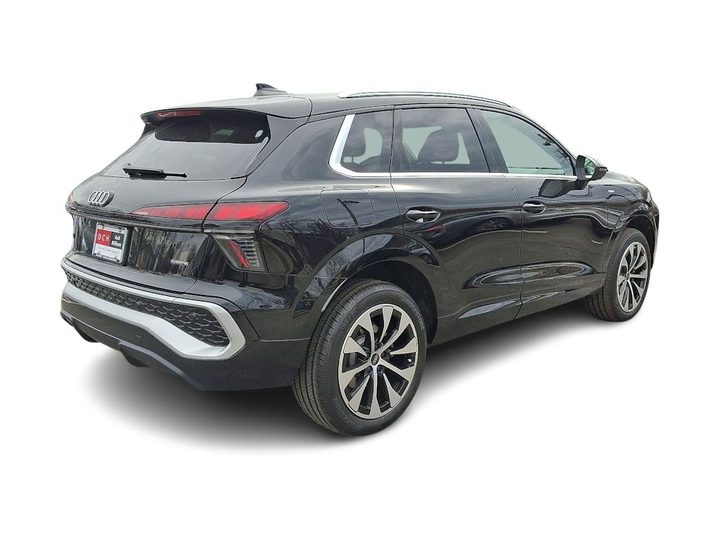 Thumbnail: 2026 Audi Q3 - 16