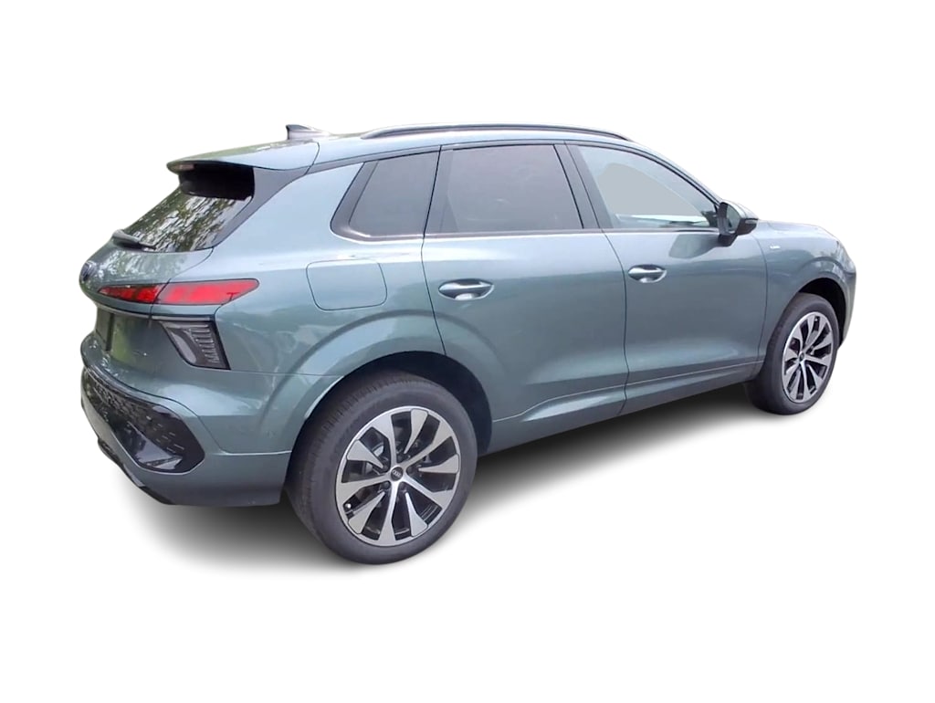 Thumbnail: 2026 Audi Q3 - 17