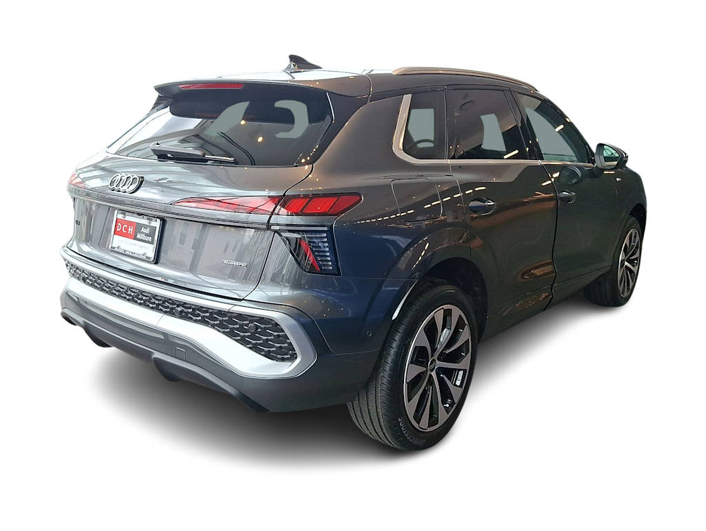 Thumbnail: 2026 Audi Q3 - 9