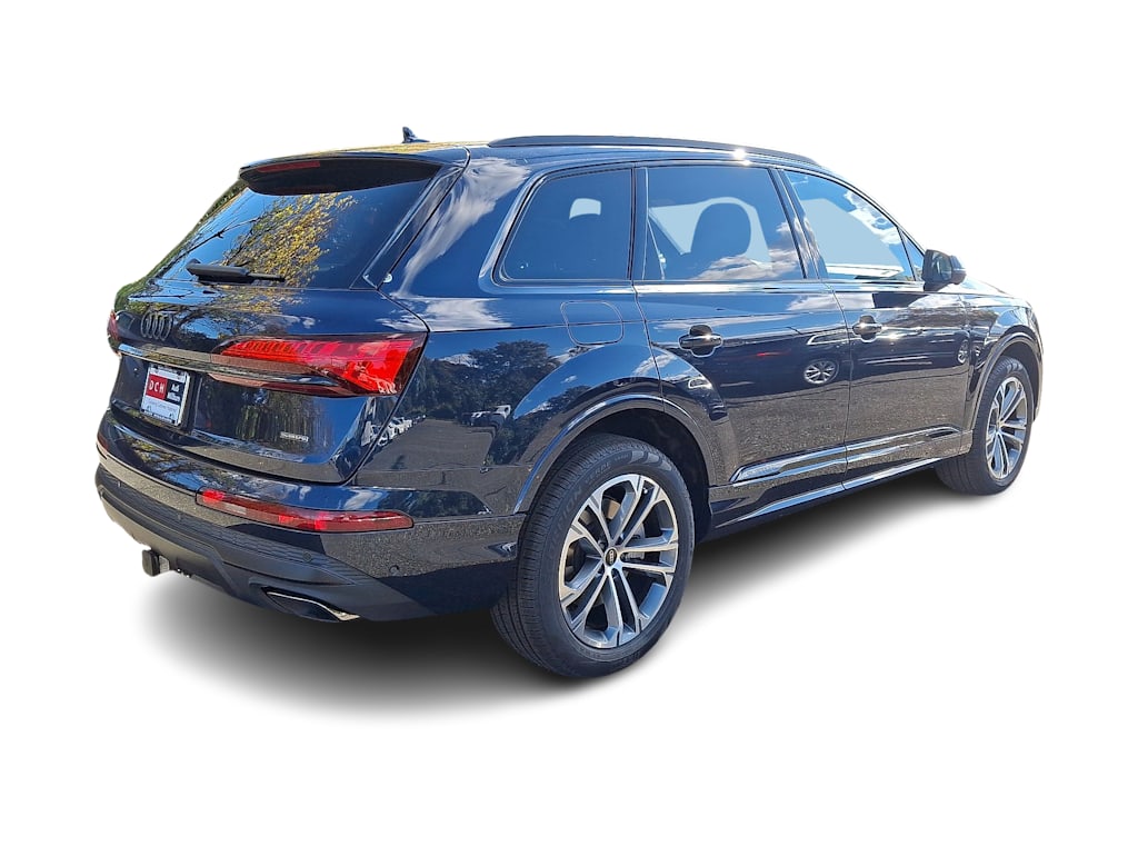 Thumbnail: 2026 Audi Q7 - 16