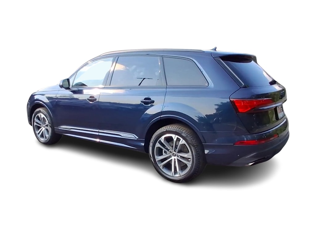 Thumbnail: 2026 Audi Q7 - 4