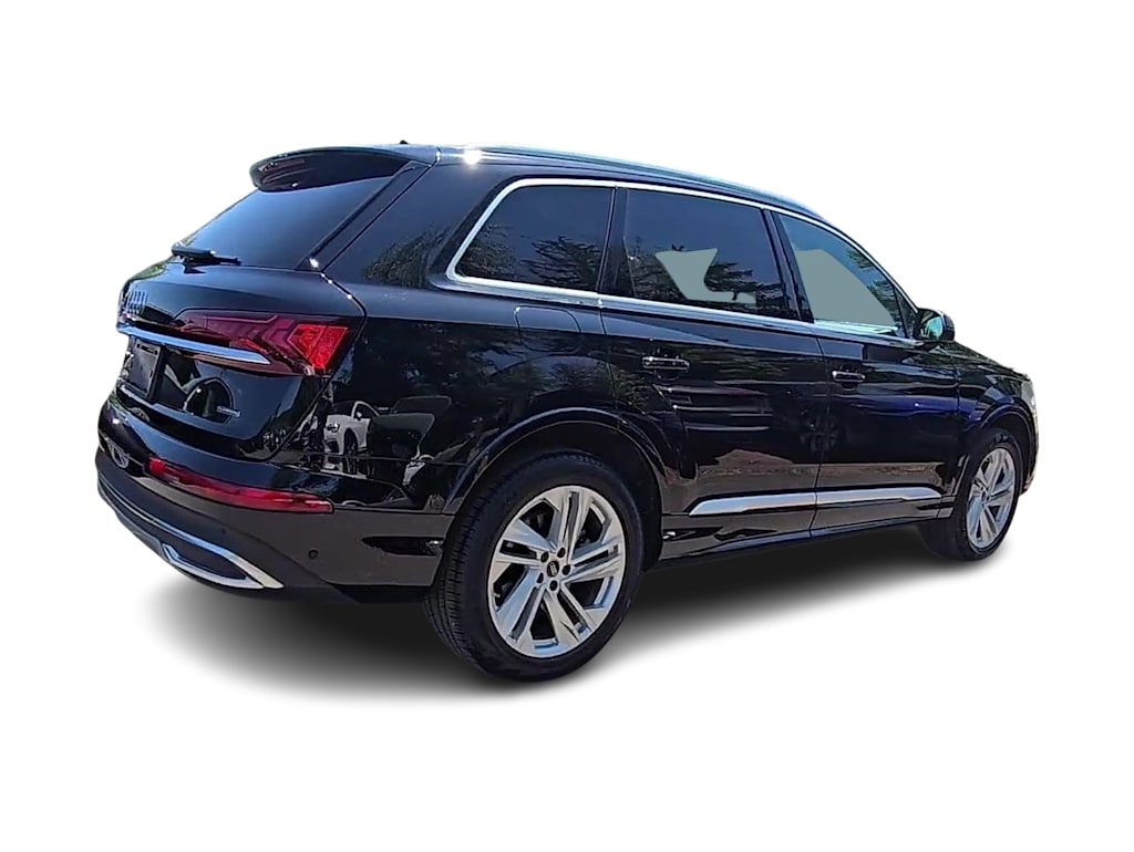 Thumbnail: 2023 Audi Q7 - 16