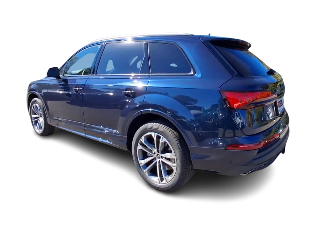 Thumbnail: 2026 Audi Q7 - 4