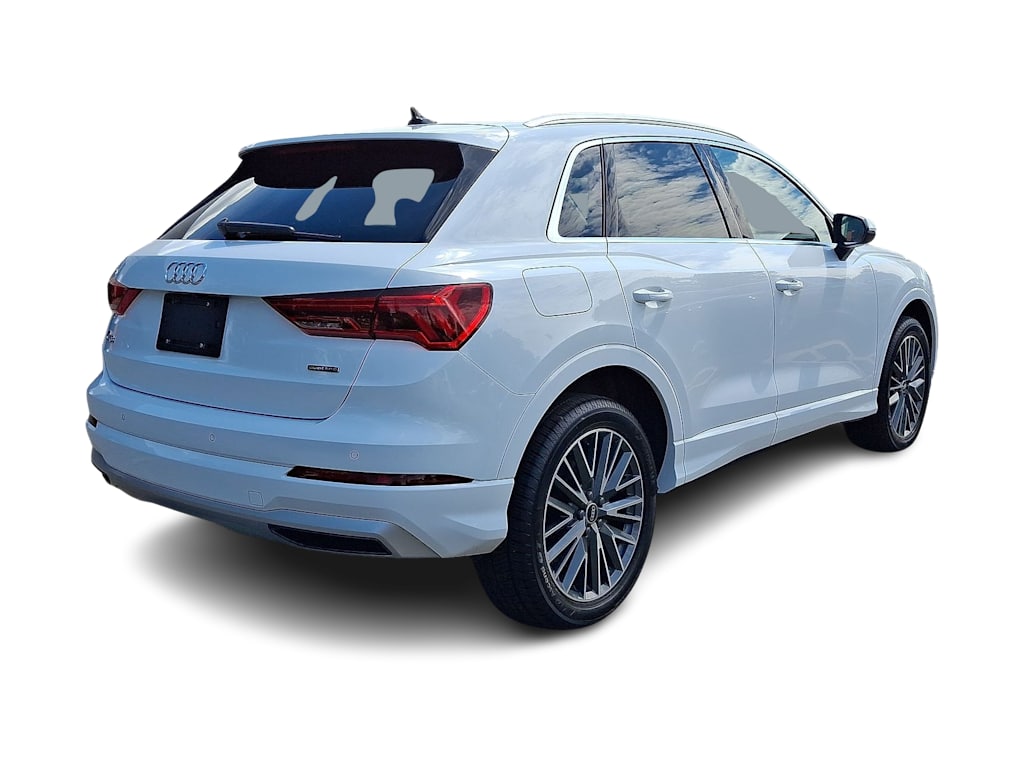 Thumbnail: 2022 Audi Q3 - 32