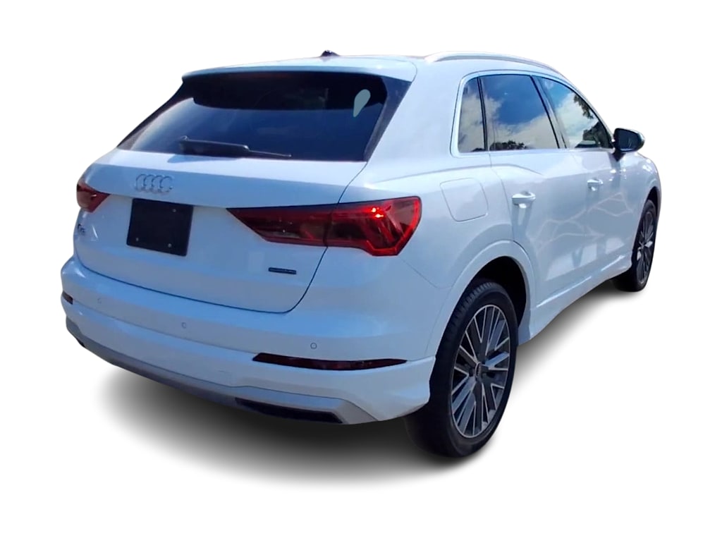 Thumbnail: 2022 Audi Q3 - 20