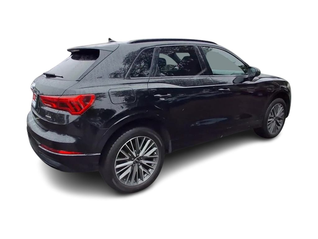 Thumbnail: 2023 Audi Q3 - 19