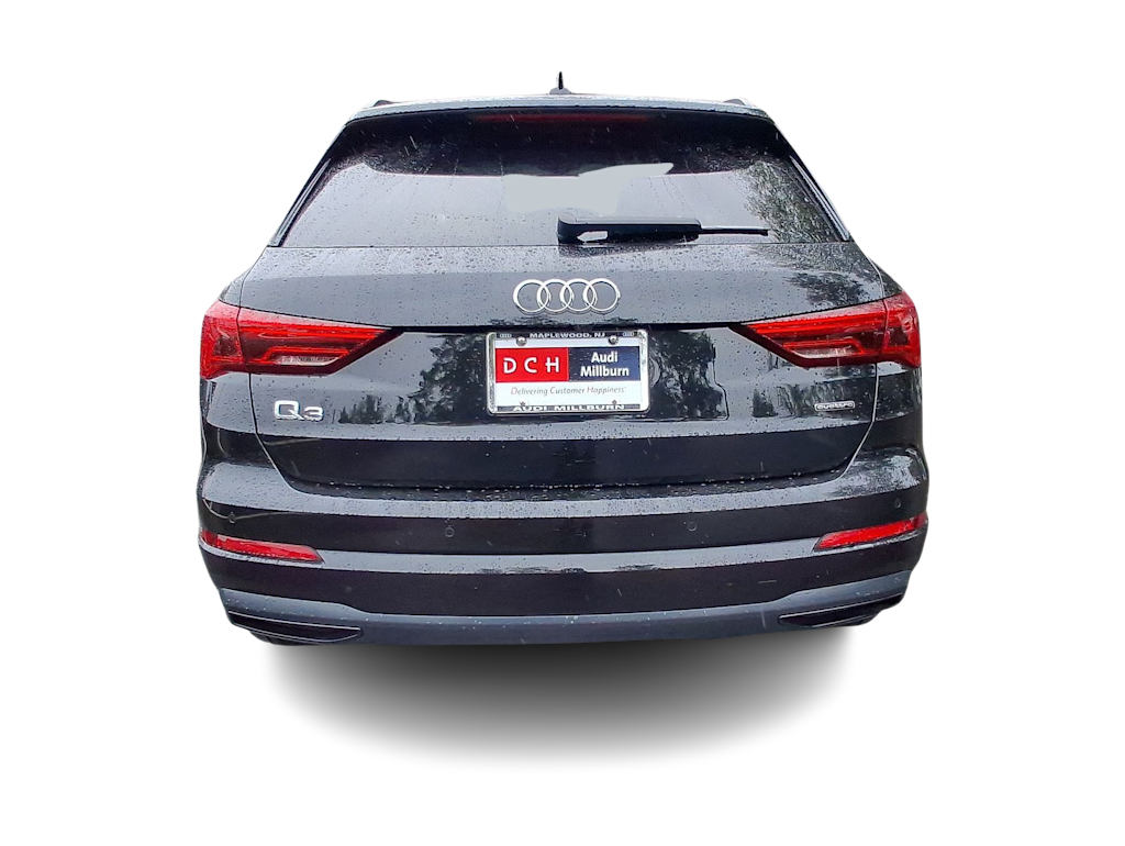 Thumbnail: 2023 Audi Q3 - 31
