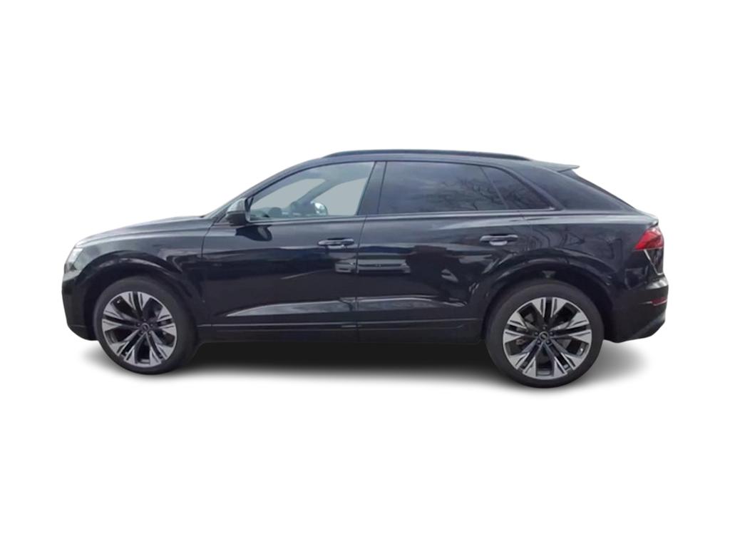 2025 Audi Q8 Premium 3