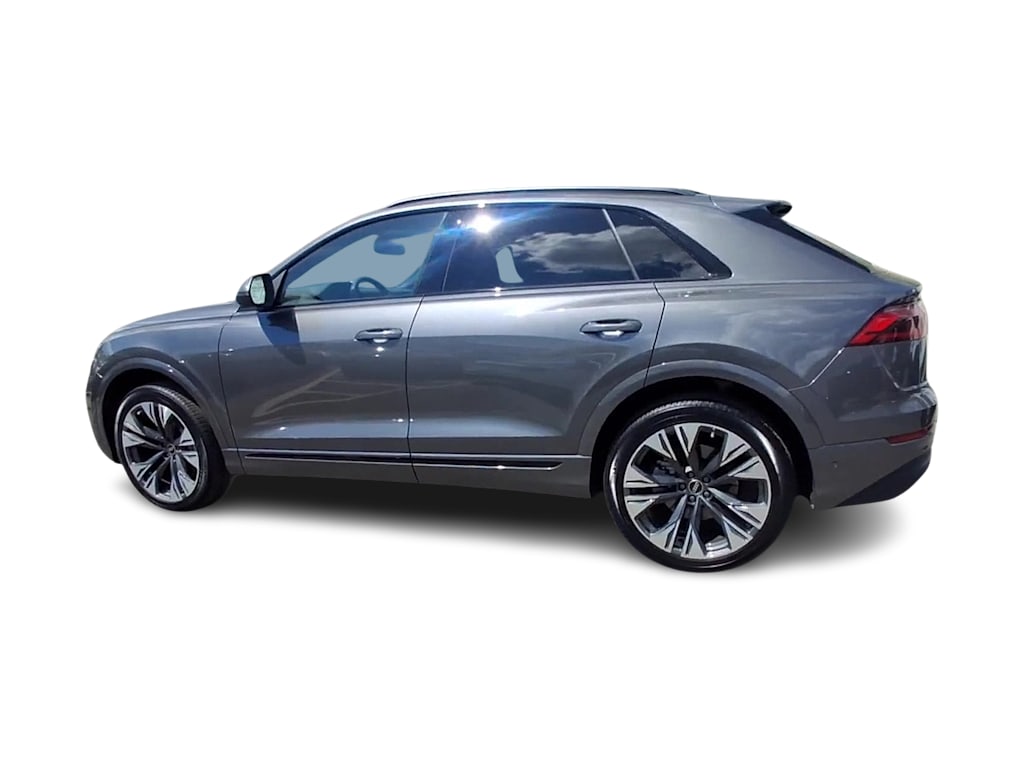 Thumbnail: 2025 Audi Q8 - 3