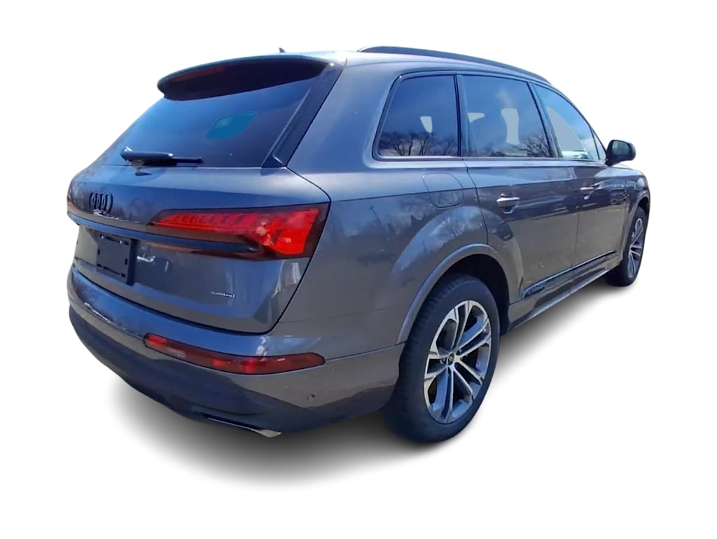 Thumbnail: 2026 Audi Q7 - 14