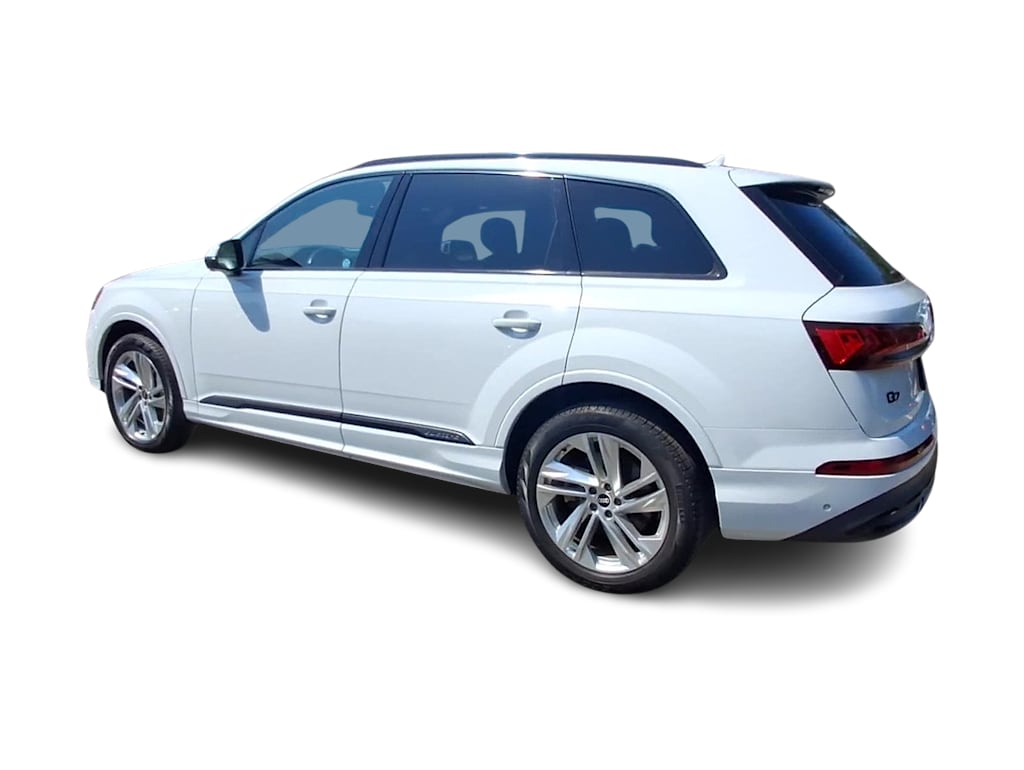 Thumbnail: 2021 Audi Q7 - 4