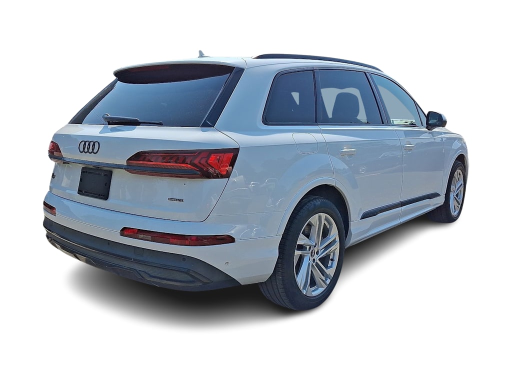 Thumbnail: 2021 Audi Q7 - 32