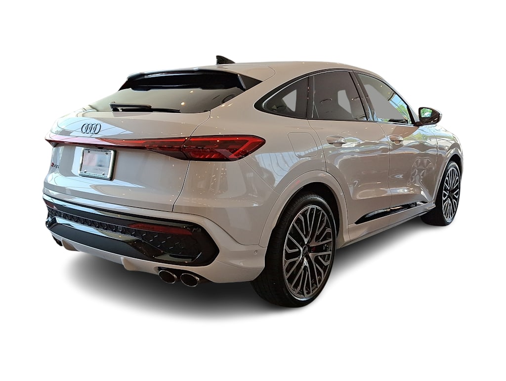 Thumbnail: 2026 Audi SQ5 - 17