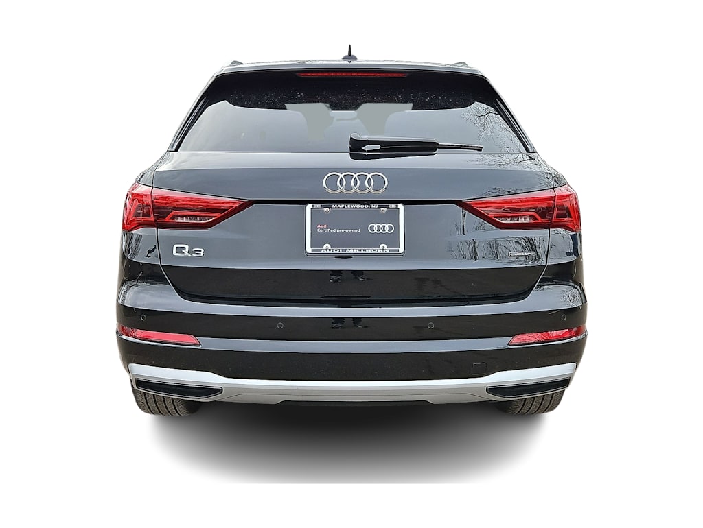 Thumbnail: 2022 Audi Q3 - 25