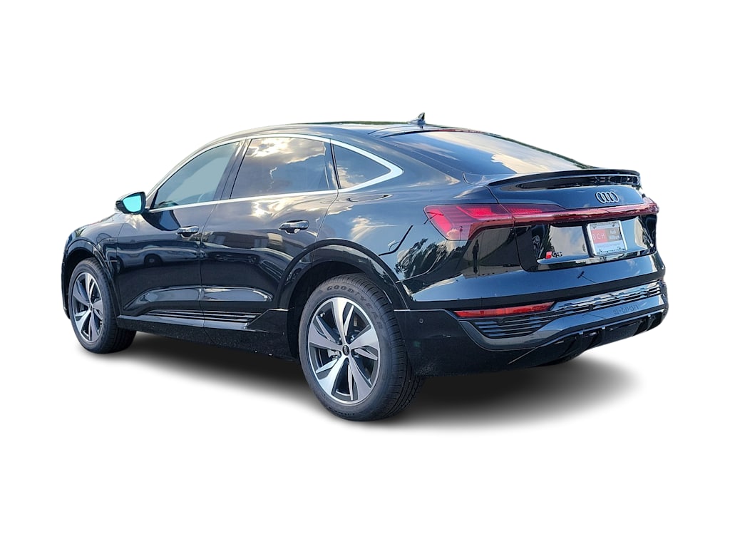 2024 Audi Q8 e-tron Prestige 17