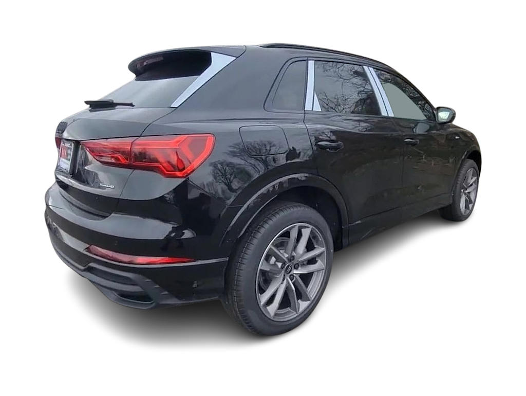 Thumbnail: 2023 Audi Q3 - 15