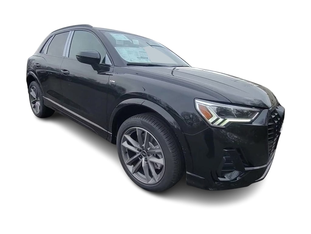 Thumbnail: 2023 Audi Q3 - 17