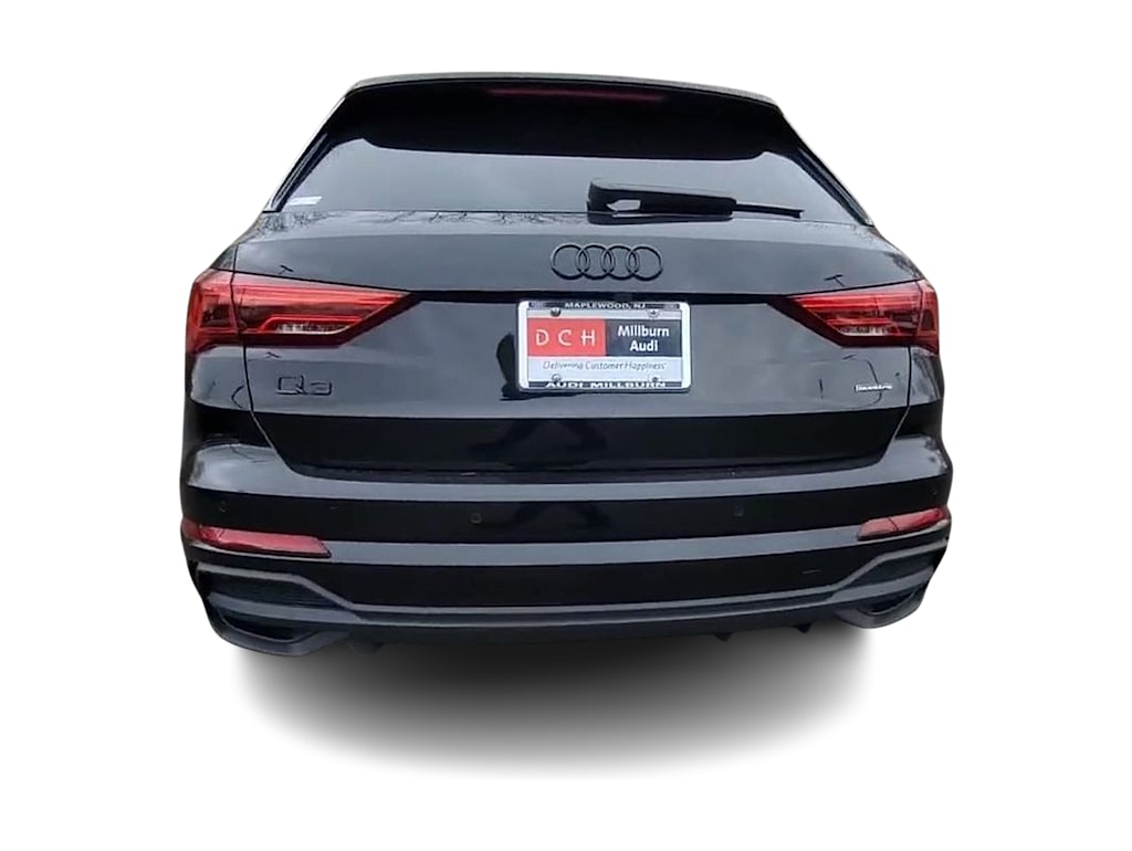 Thumbnail: 2023 Audi Q3 - 5