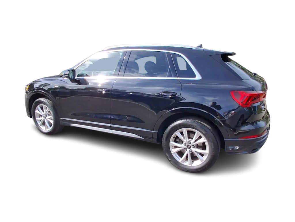 Thumbnail: 2022 Audi Q3 - 19