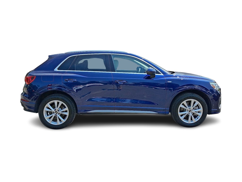 Thumbnail: 2023 Audi Q3 - 33