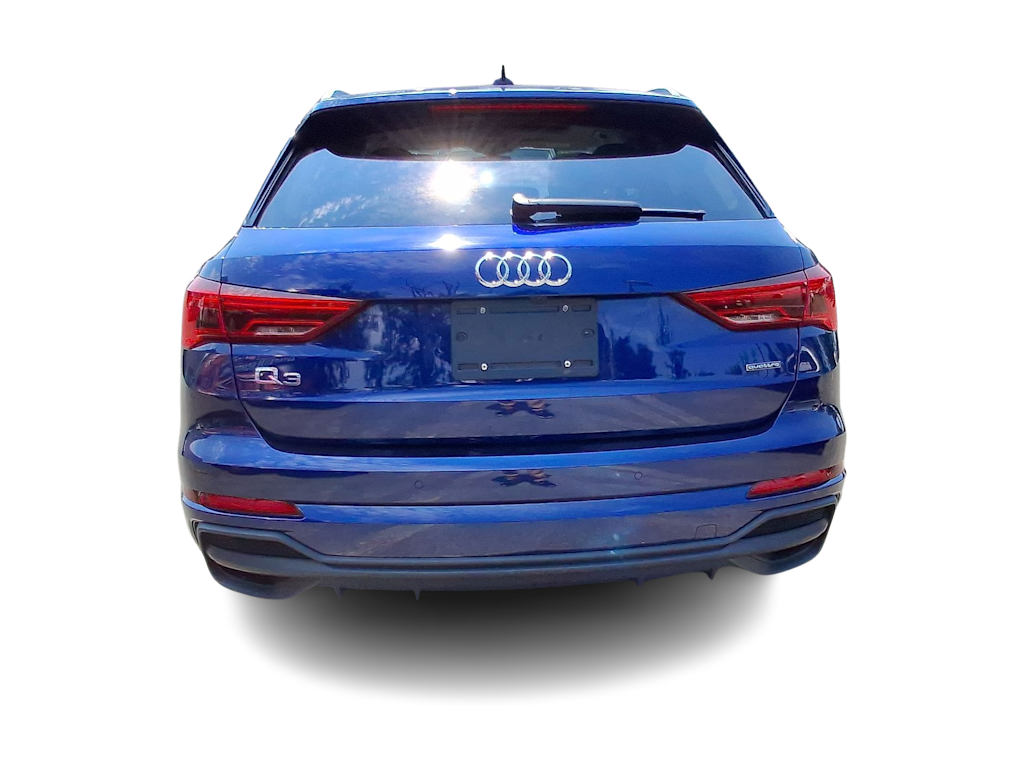 Thumbnail: 2023 Audi Q3 - 31