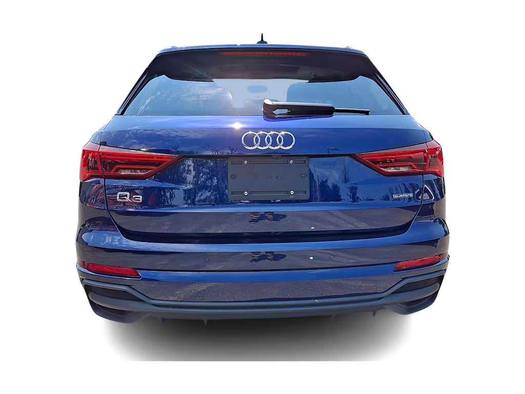 Thumbnail: 2023 Audi Q3 - 5