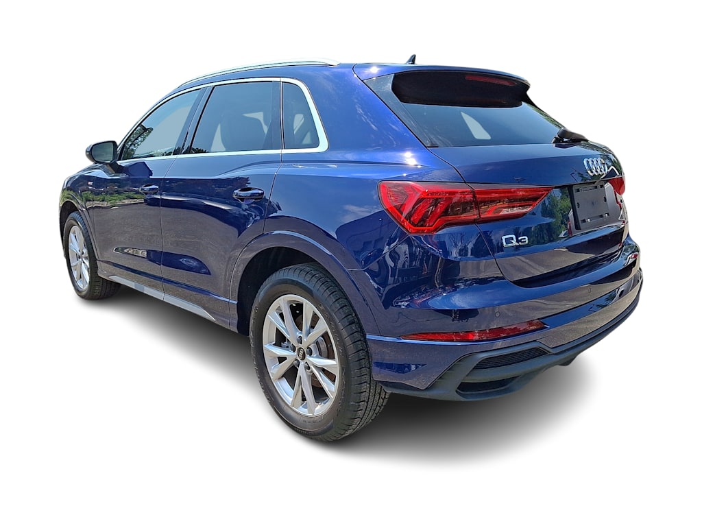 Thumbnail: 2023 Audi Q3 - 4