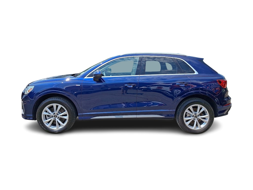 Thumbnail: 2023 Audi Q3 - 3