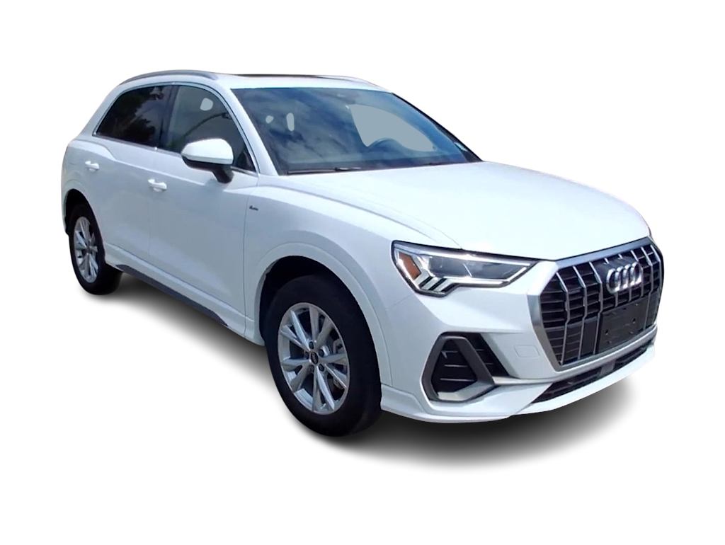 Thumbnail: 2023 Audi Q3 - 17